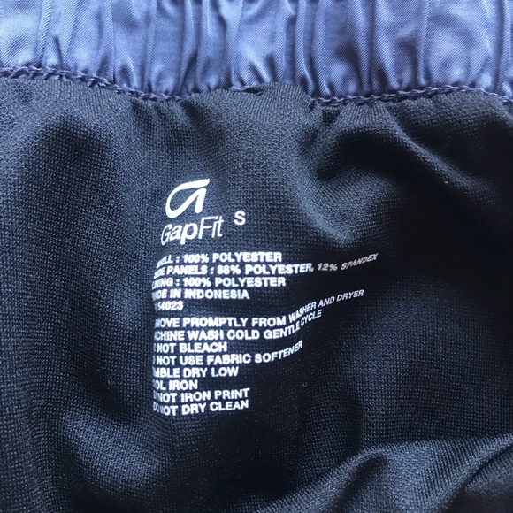 GapFit Navy Athletic Shorts. Green Piping. Small. - Picture 3 of 5